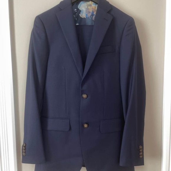 Indochino Mens Suit - Sizing in Post - Picture 7 of 8